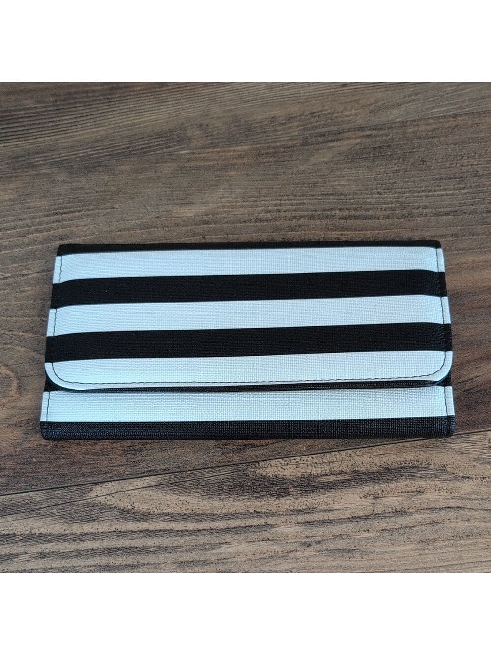 Kut from the Kloth Black and White Striped Tri Fold Wallet        M438